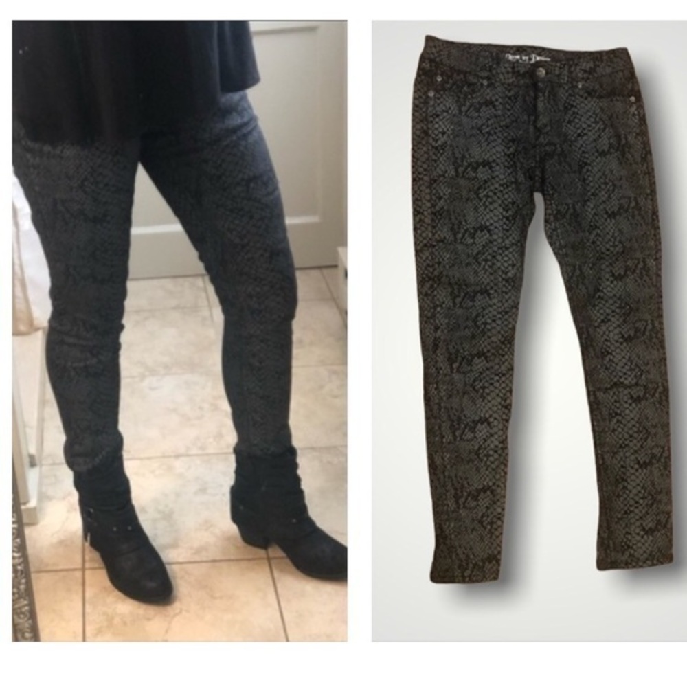Snakeskin print jeans
